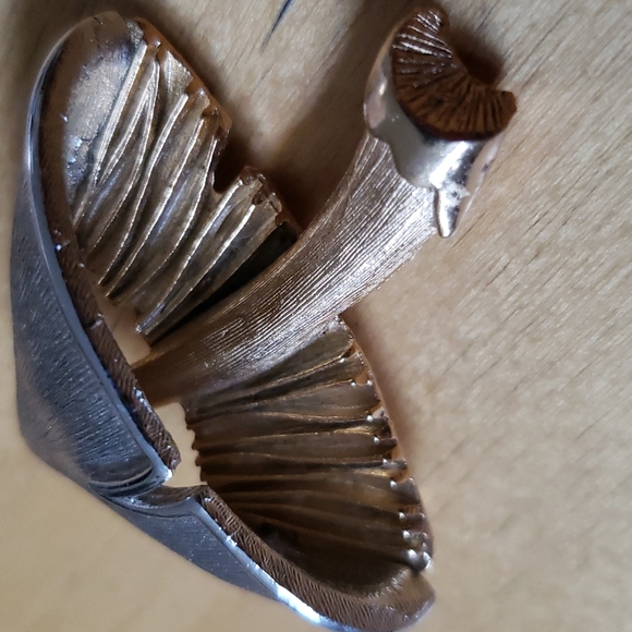 Vintage Mushroom lapel pin - Picture 2 of 3